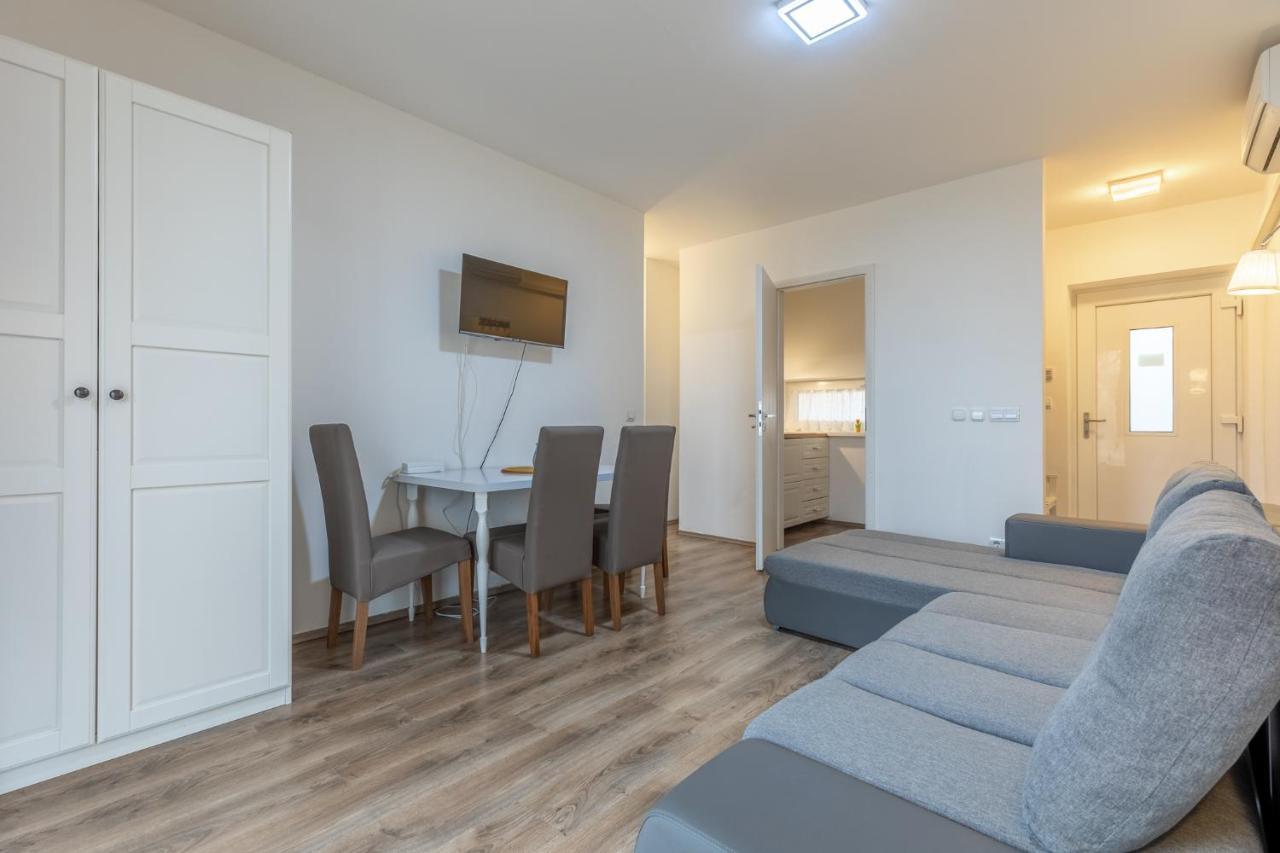 Apartament Fresh Green Wellness Apartman By Bltn Siófok Zewnętrze zdjęcie